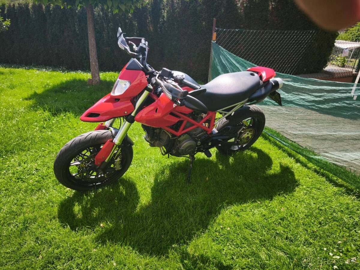 Ducati Hypermotard 796 (2011) slušná, po servisu