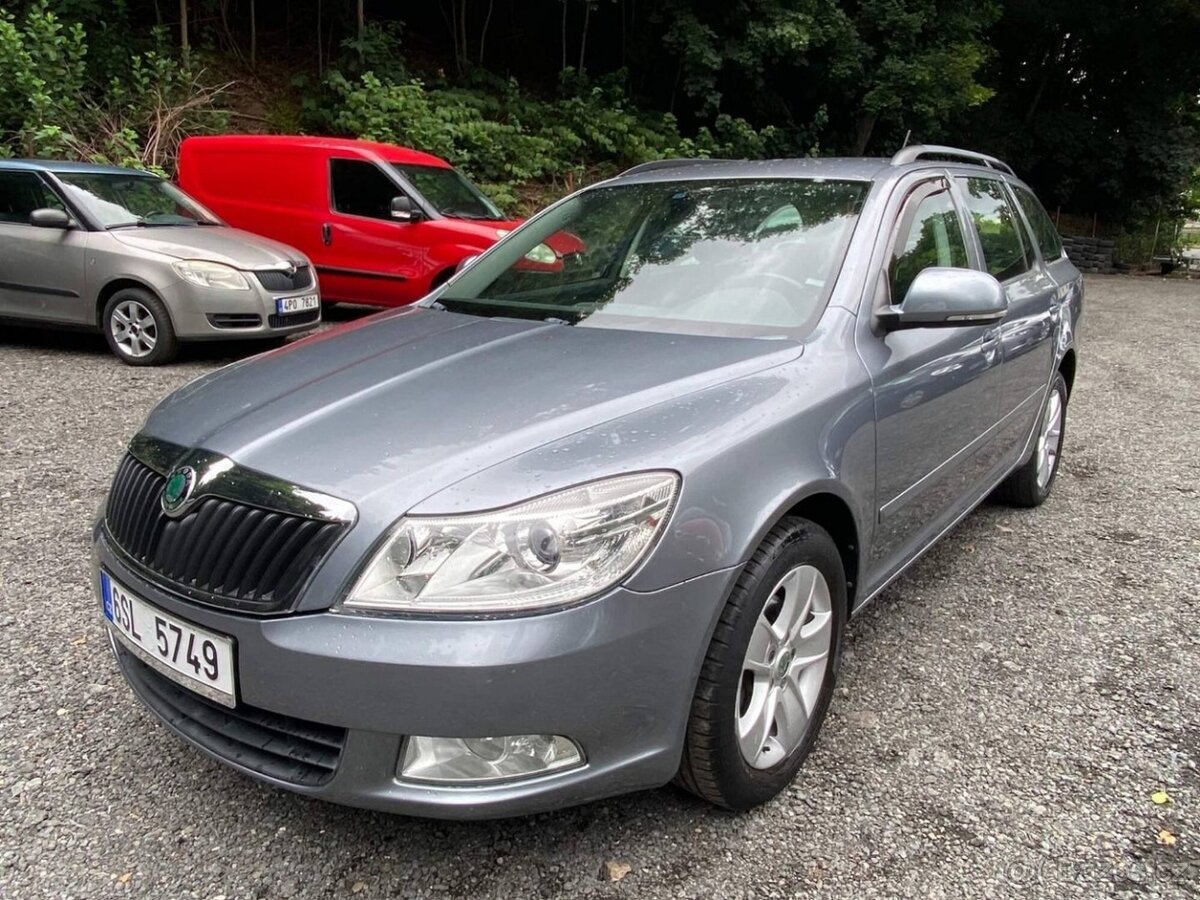 Škoda Octavia Combi 1.6TDI 77kW klima tažné 135tkm 2012 STK