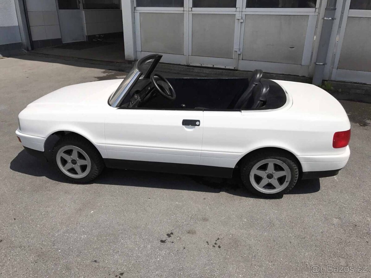 Audi Junior Cabrio dětské auto s benzínovým motorem