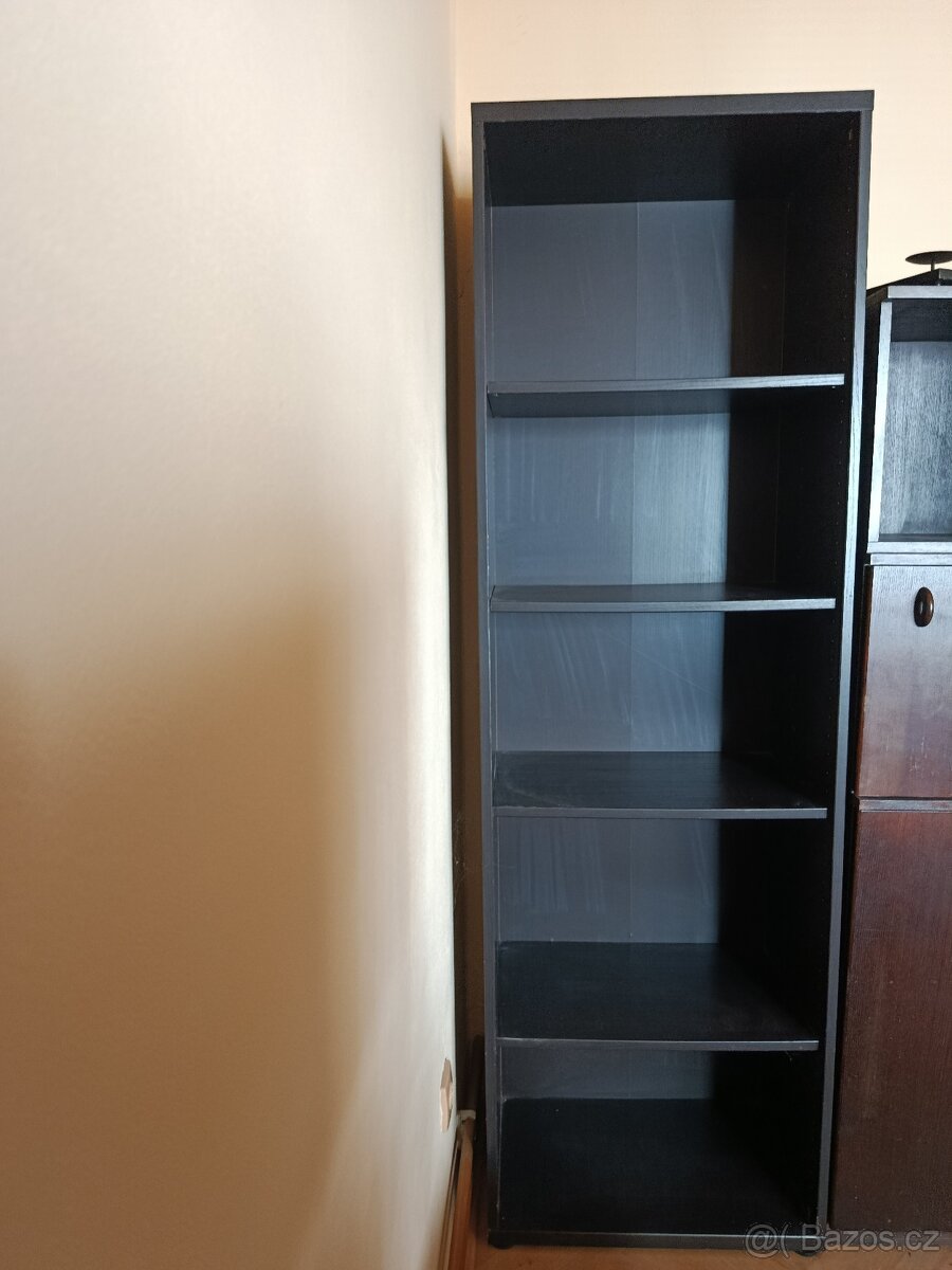 Černá knihovna 192 x 60
