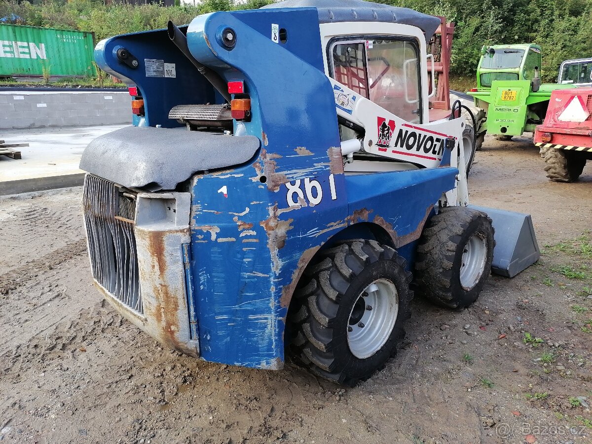 Smykem řízený nakladač Novotný 861, TP + SPZ, r.v 2013, moto