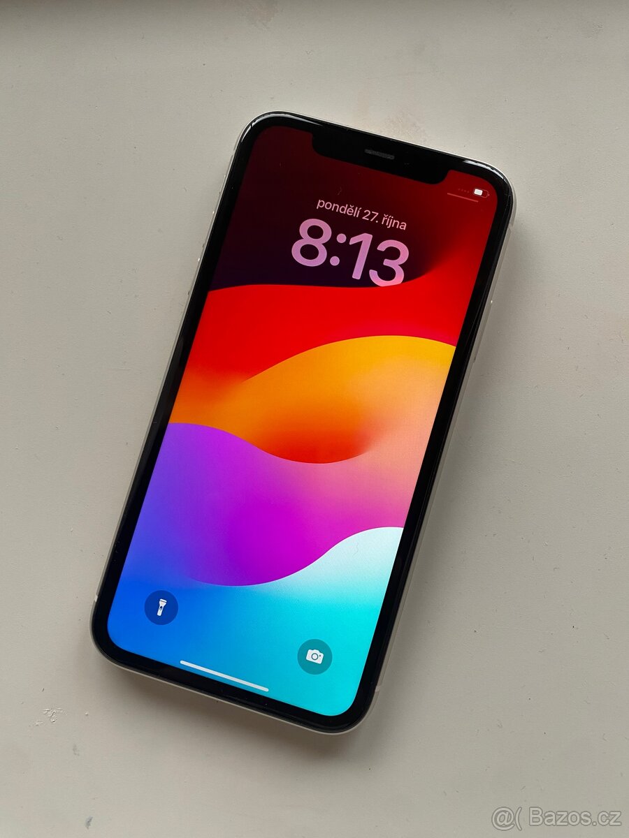 iPhone 11 64 GB - Perfektní stav