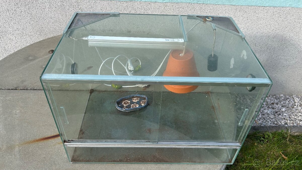 terárium 60x40x40 cm