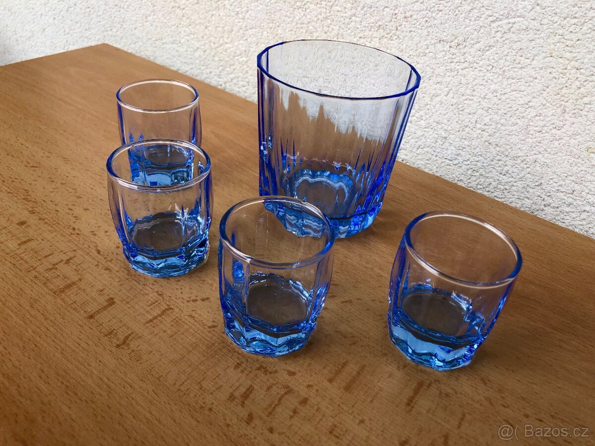 Modré sklenice/panáky - Paşabahçe Turkey