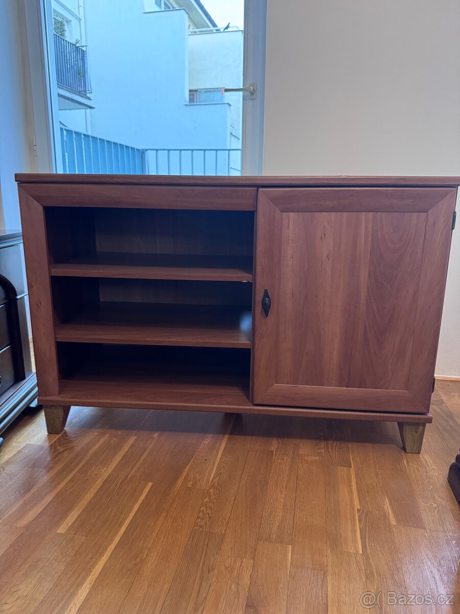 Komoda / velká skříňka z Asko Nábytek