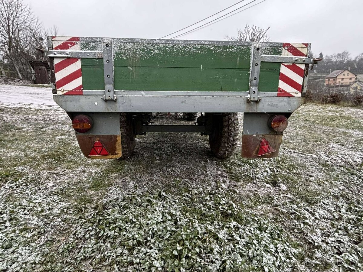 Dvoukolka za traktor