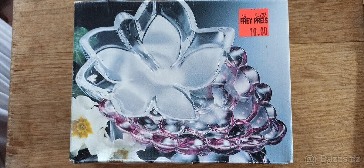 Retro miska na víno