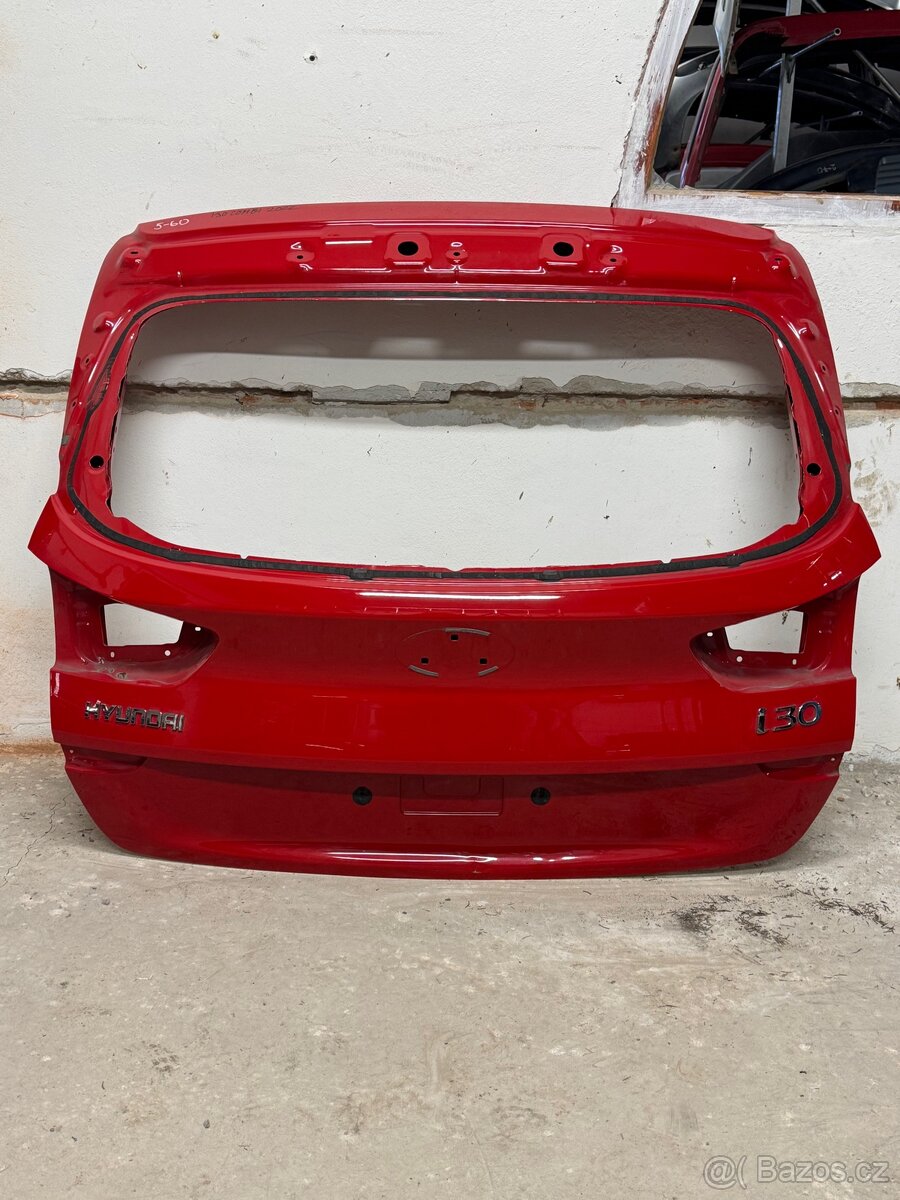 Hyundai i30 2017-, zadní 5. (páté) dveře