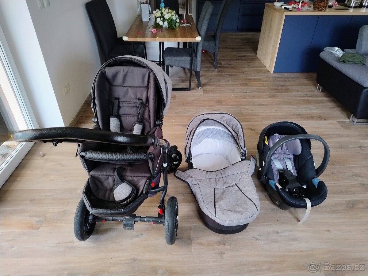 Kočárek, dětská autosedačka