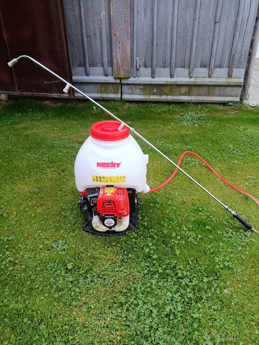Motorový postřikovač HECHT