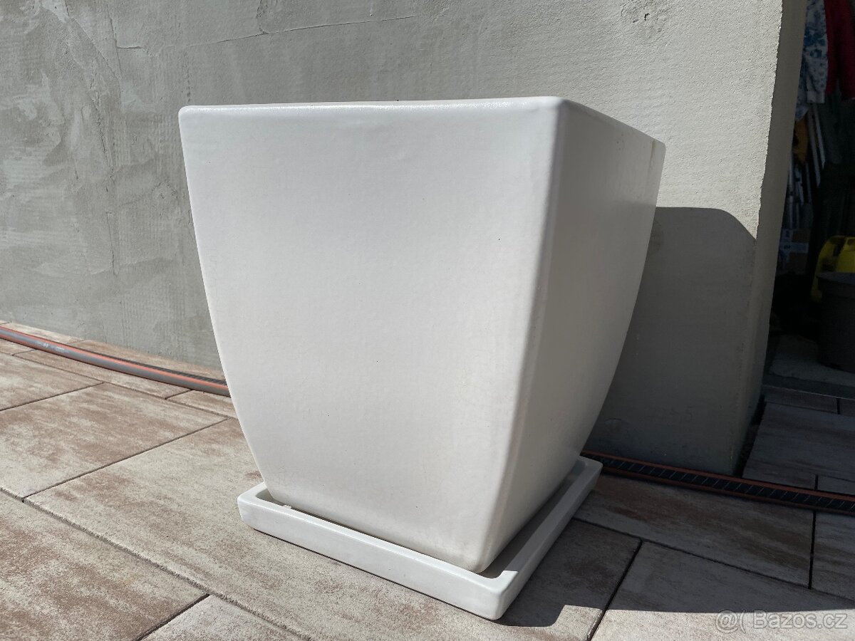 Květináče hranaté