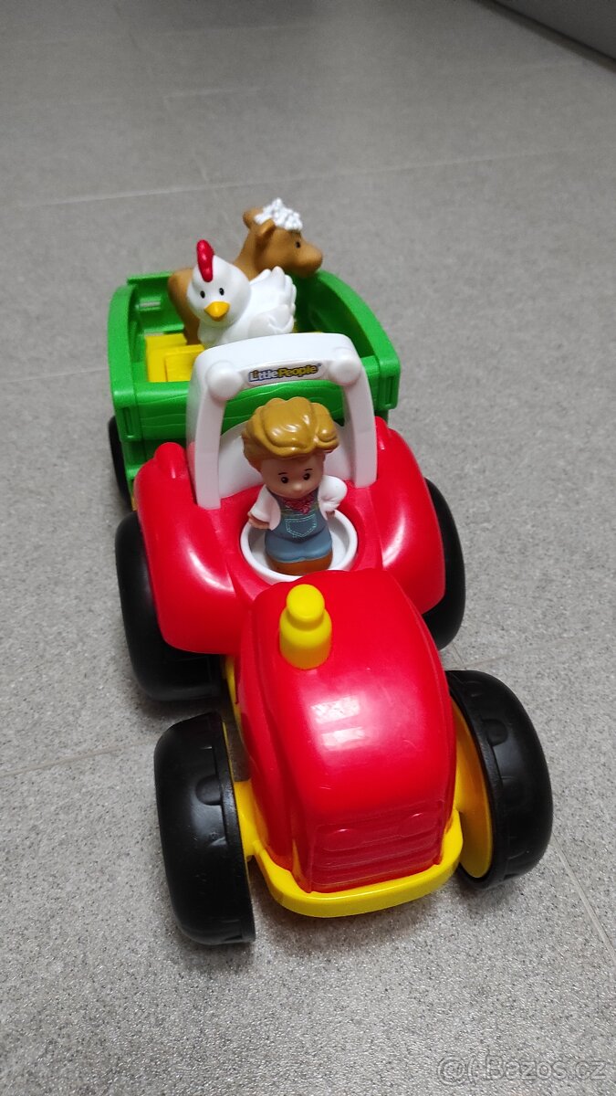Traktor se 2 zvířatky a figurkou řidiče