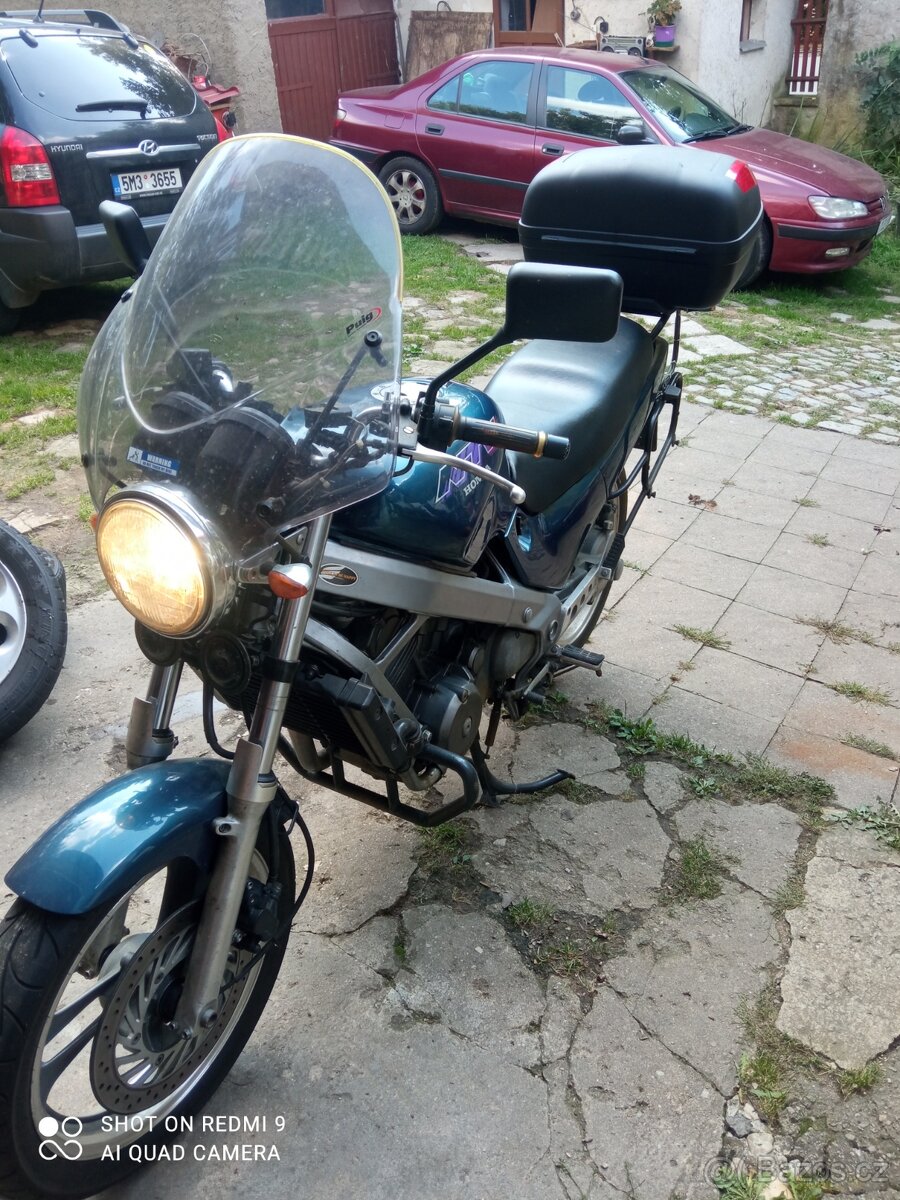 Honda ntv 650