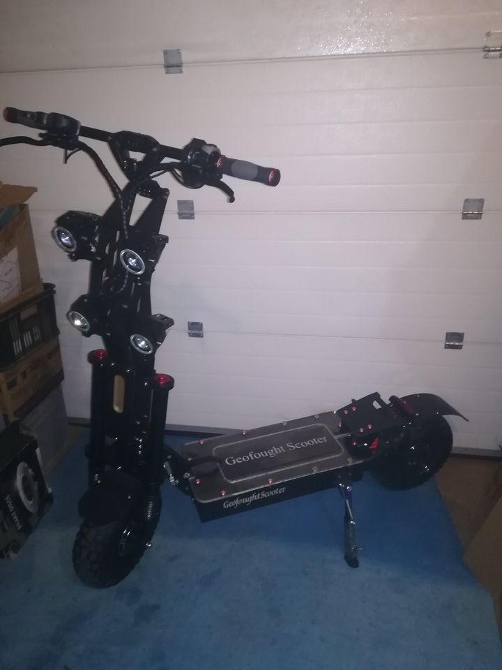 Elektricka kolobezka skladaci 8000w, baterie 50ah Panasonic