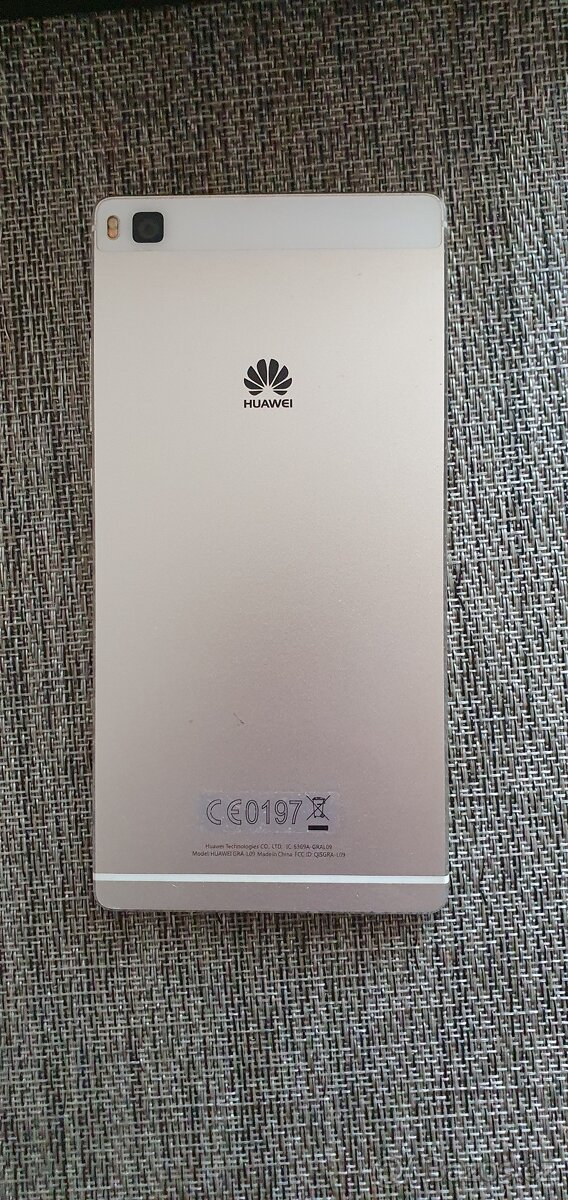 Mobil Huawei P8