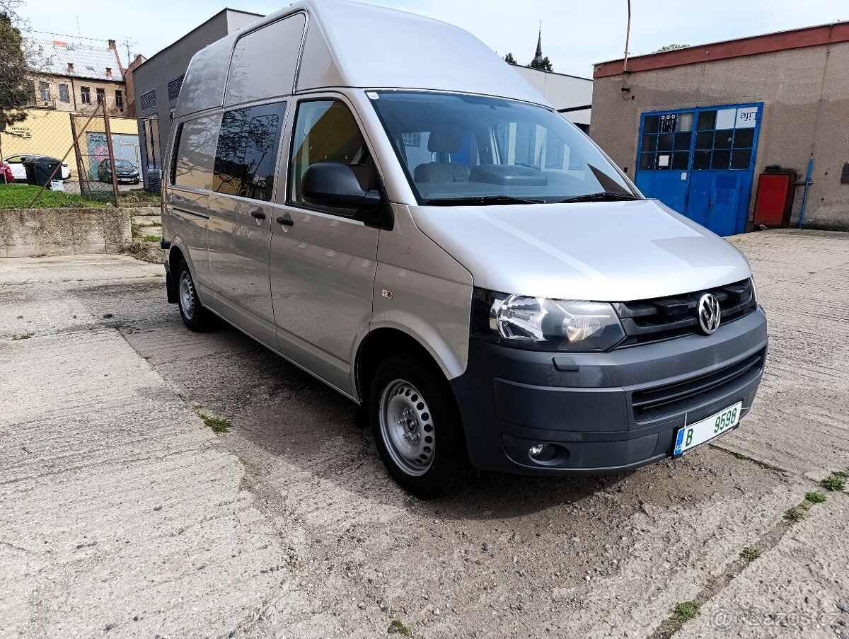 VW Transporter T5 4x4 Long 103kw