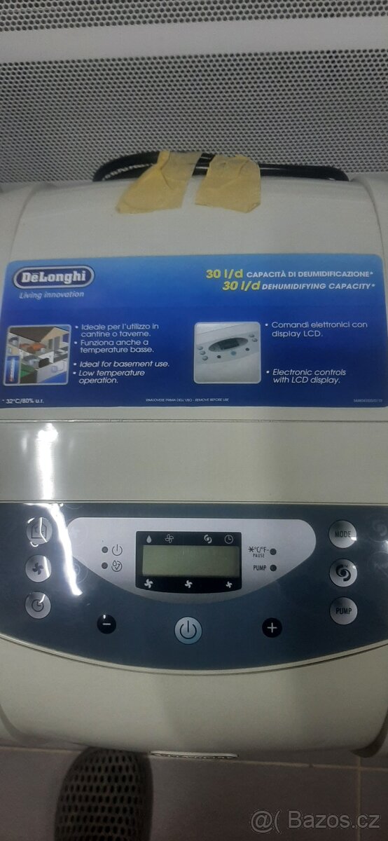 Odvlhčovač vzduchu DELONGHI DH 300 P až 30 l za 24 hodin