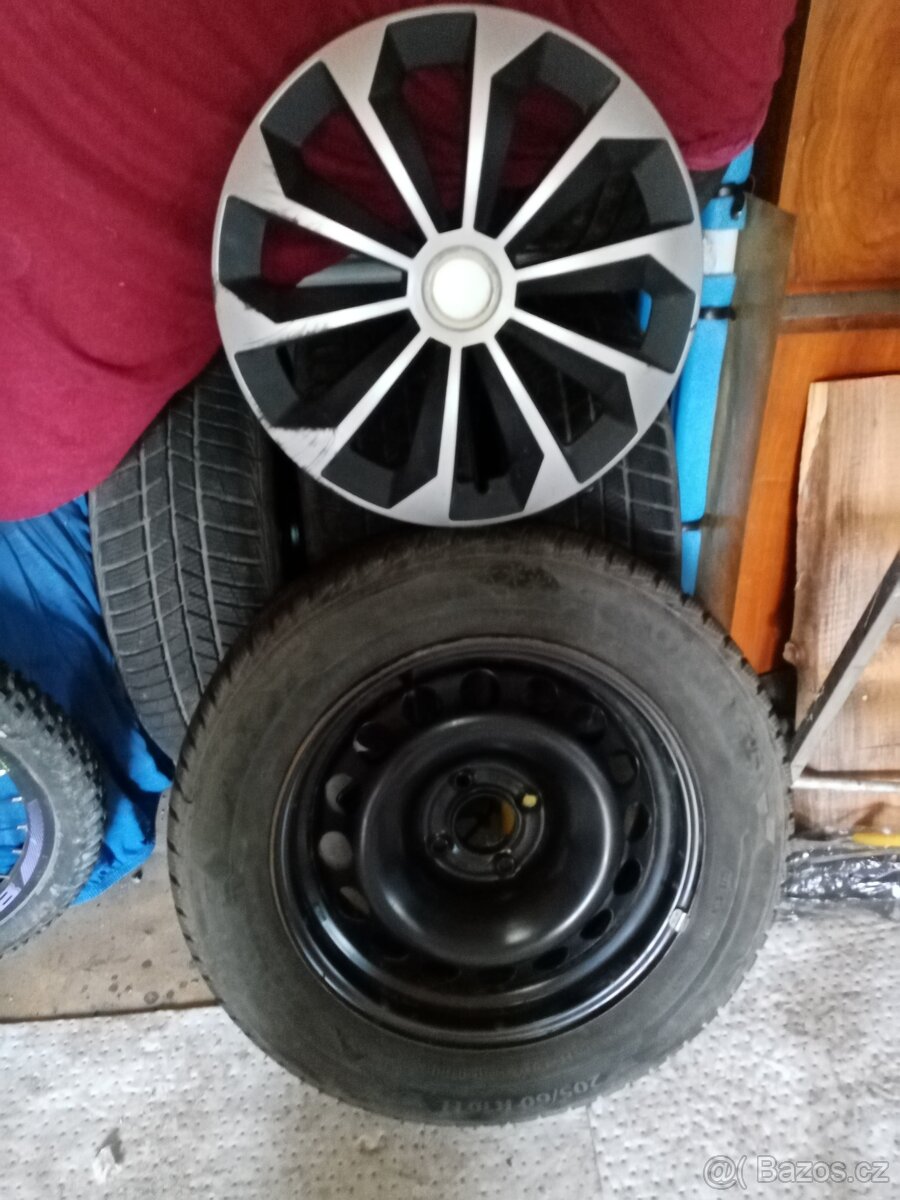 Prodám pneu zimní R 16