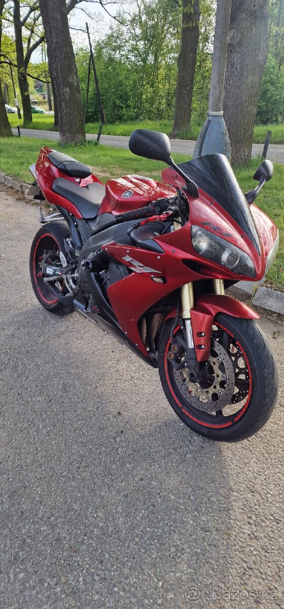Yamaha yzf R1 2006 Akrapovič