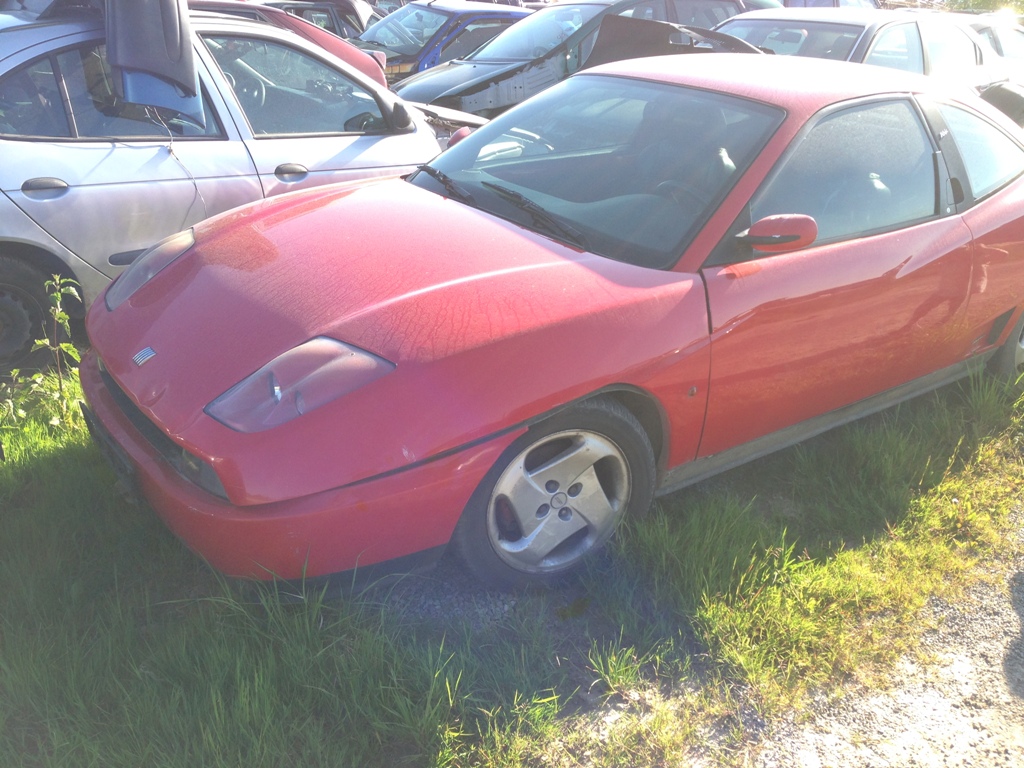 Fiat Coupe 2,0 16V 102kW, 1998 - na díly