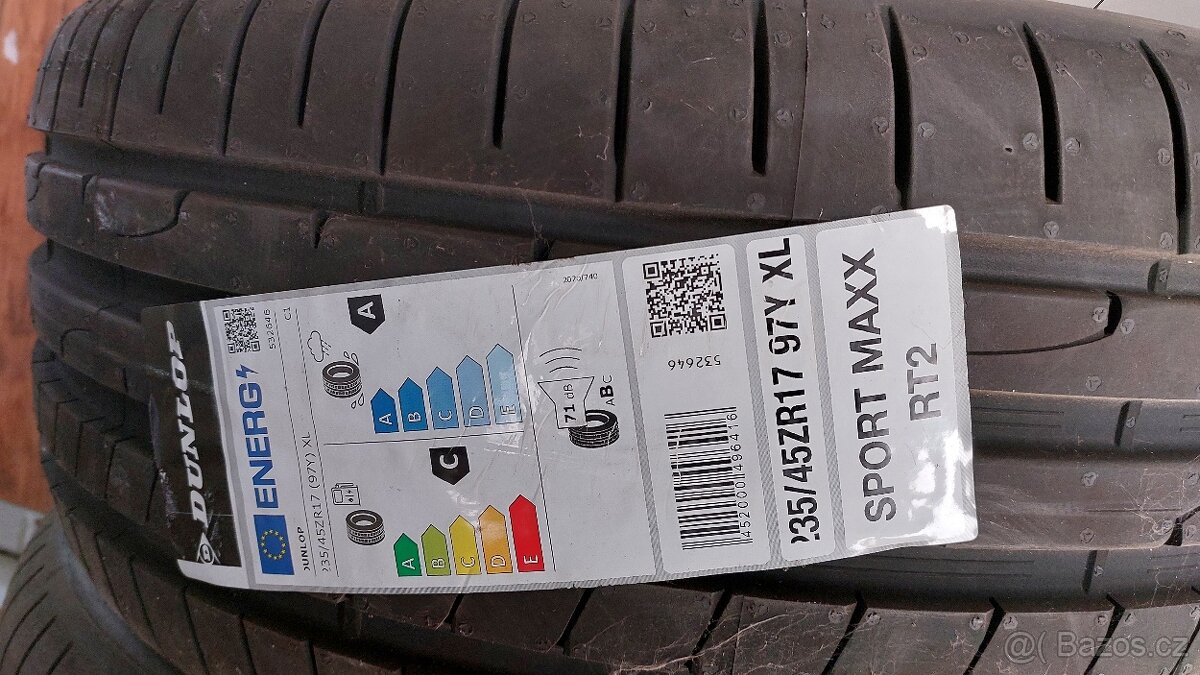 Nové pneu 235/45 r 17 Dunlop sport maxx
