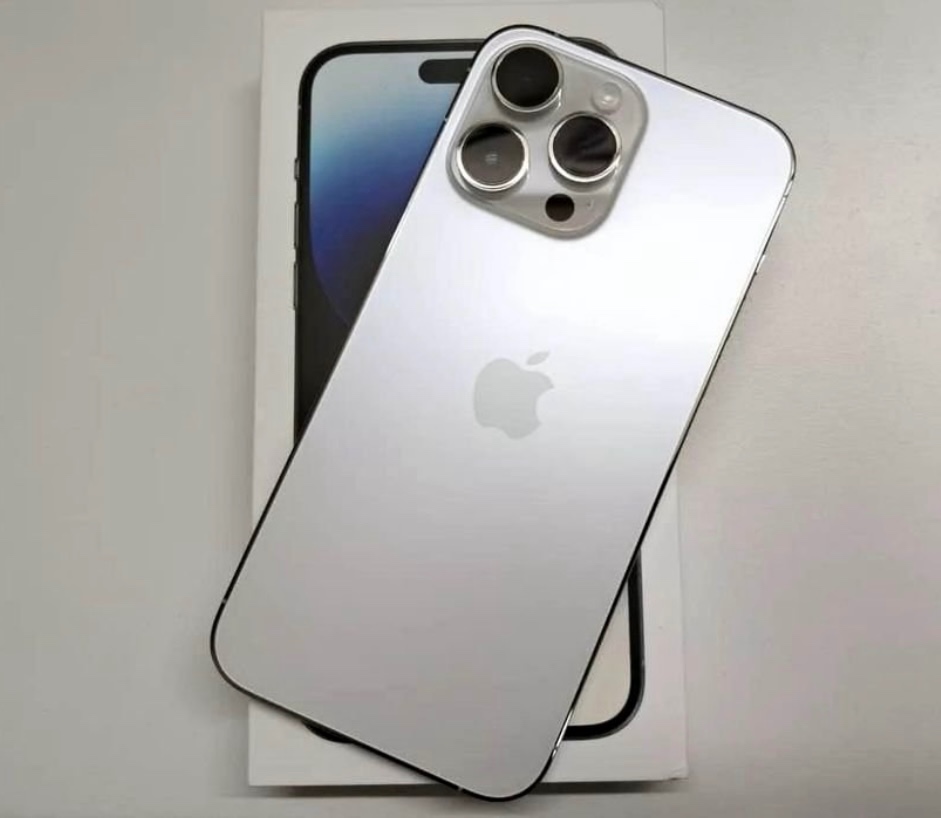 iPhone 14 Pro Silver BATERIE 100% TOP