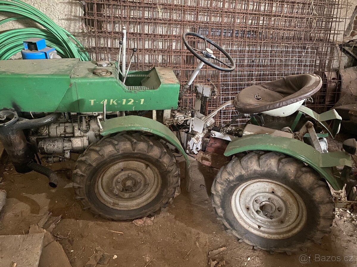 Malotraktor TK 12 v původním stavu