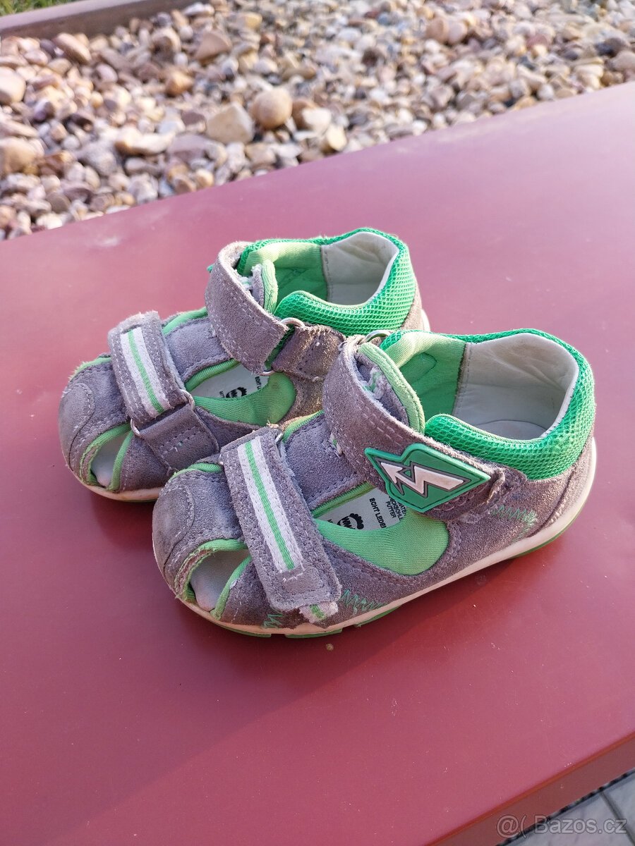 Sandalky Superfit