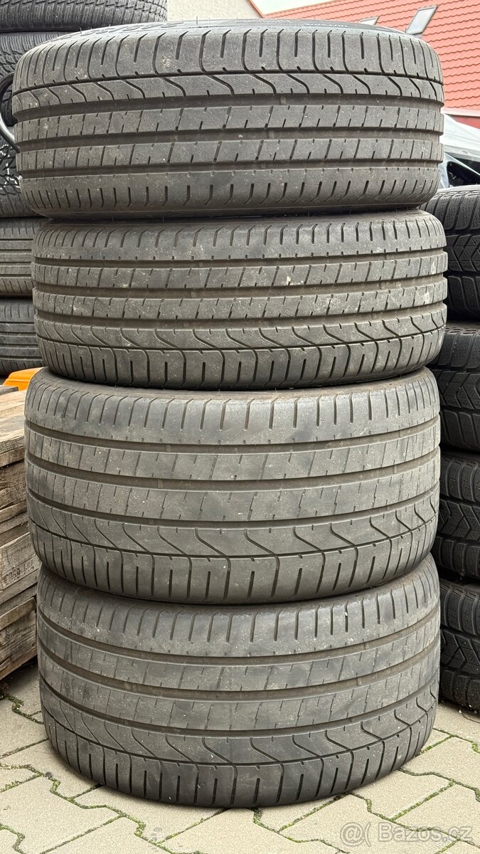 Pirelli 245/35 + 305/30 R20