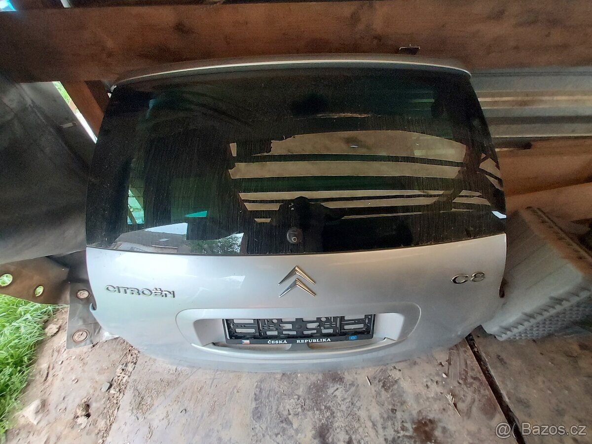 páté dveře Citroen C8