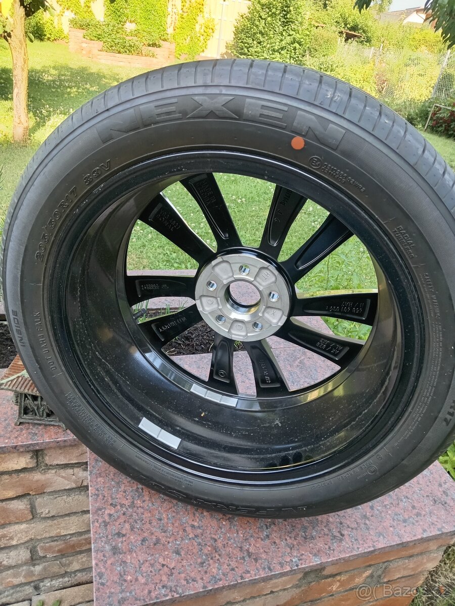 Pneu 205 /50/17