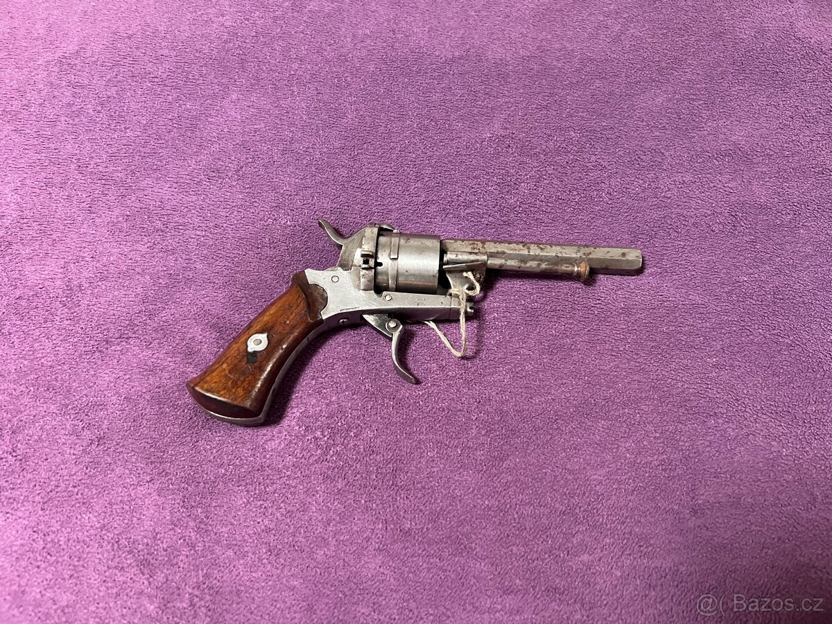 Historický Revolver Lefoš / Lefaucheux - 7 mm