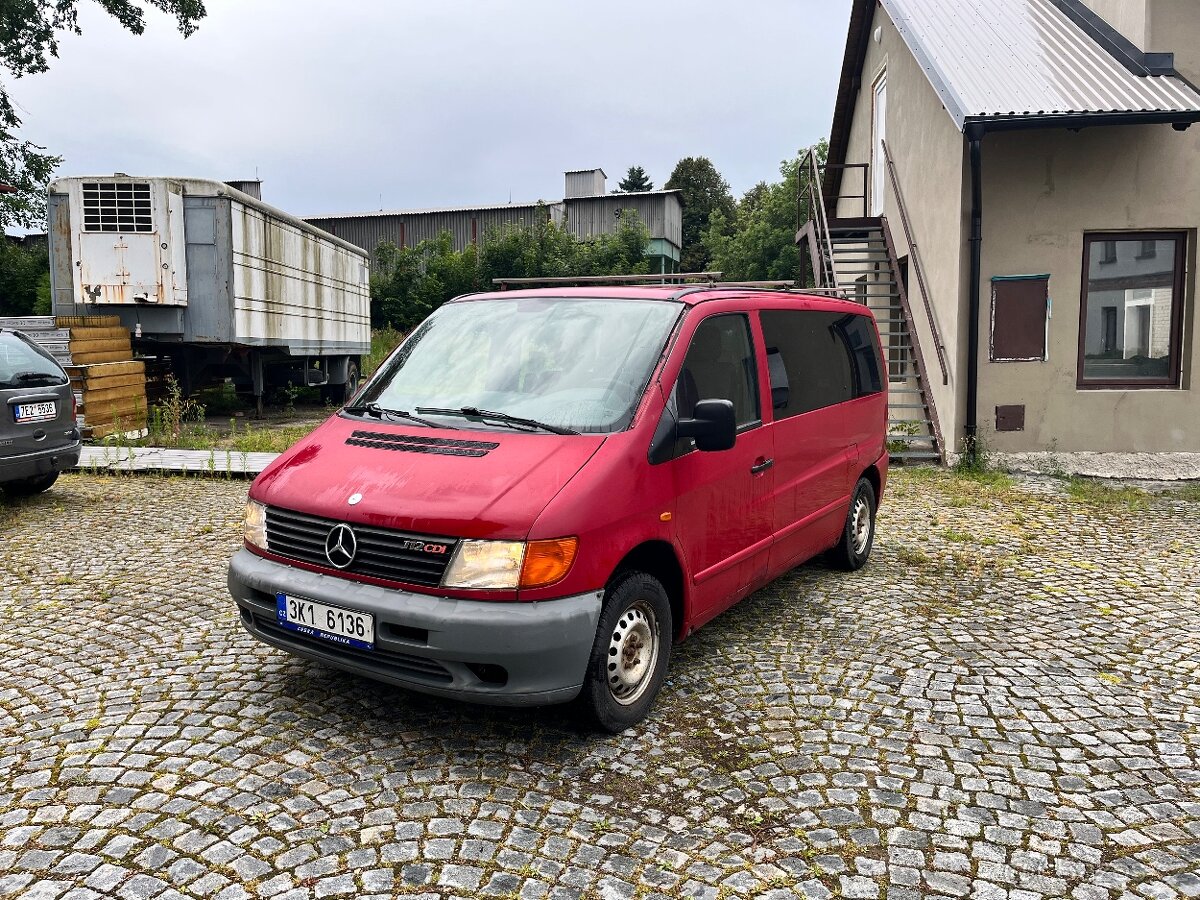 Prodám MB Vito 638-2.2 cdi 90kw,5-6 míst rv 2002