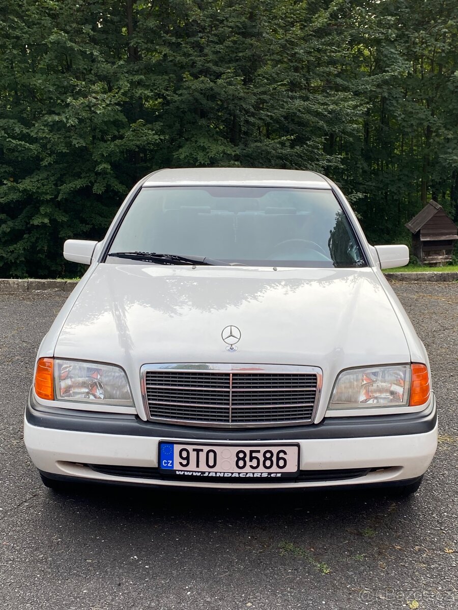 Mercedes C180
