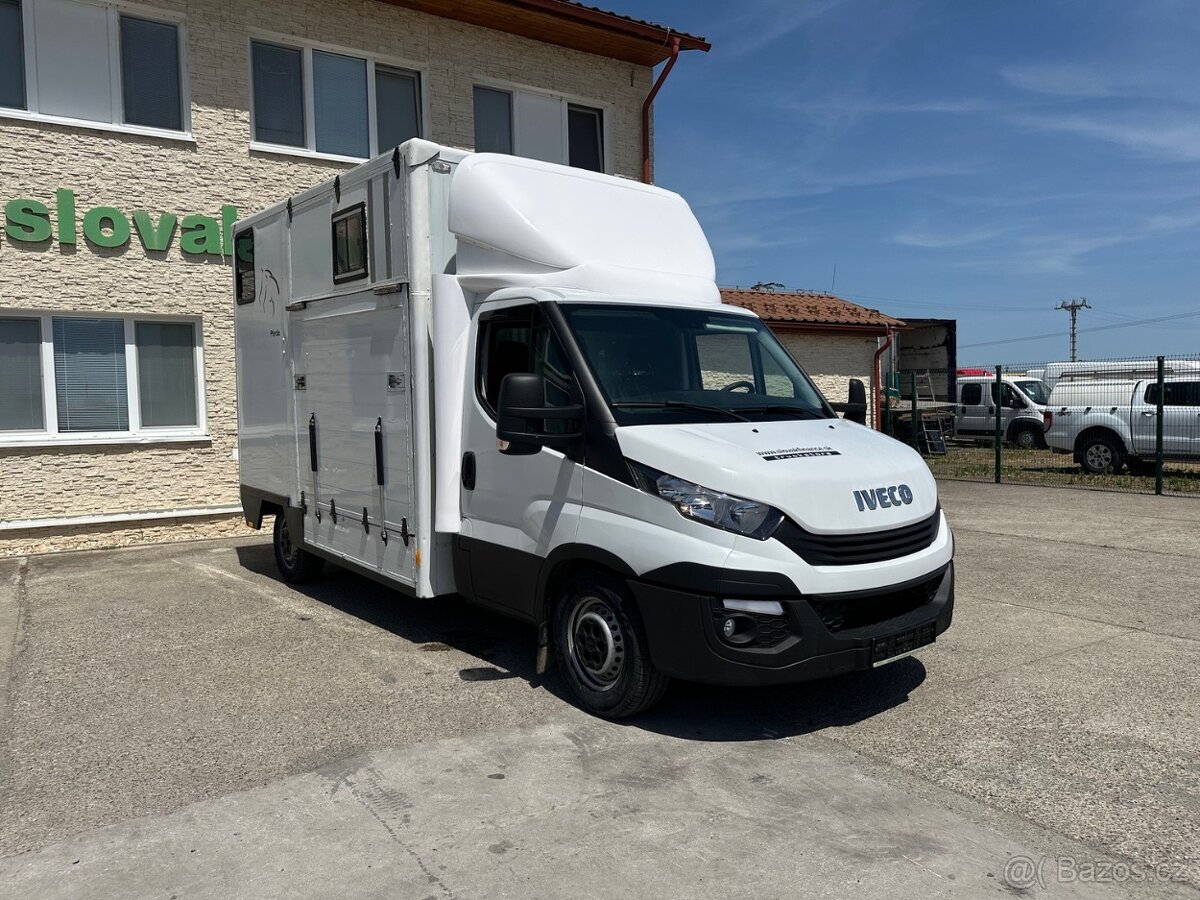 IVECO DAILY 35S18 2017 VIN 472 na prepravu zvierat/koní