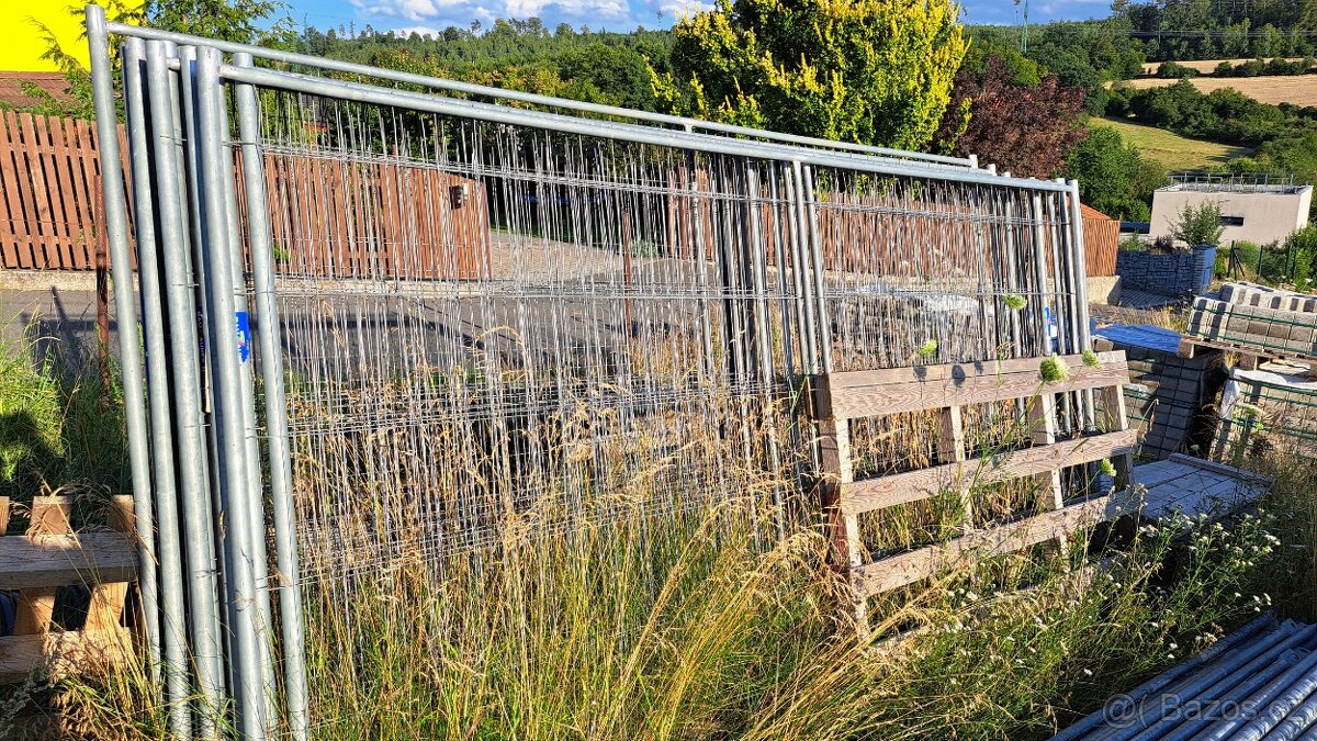 Mobilní plot