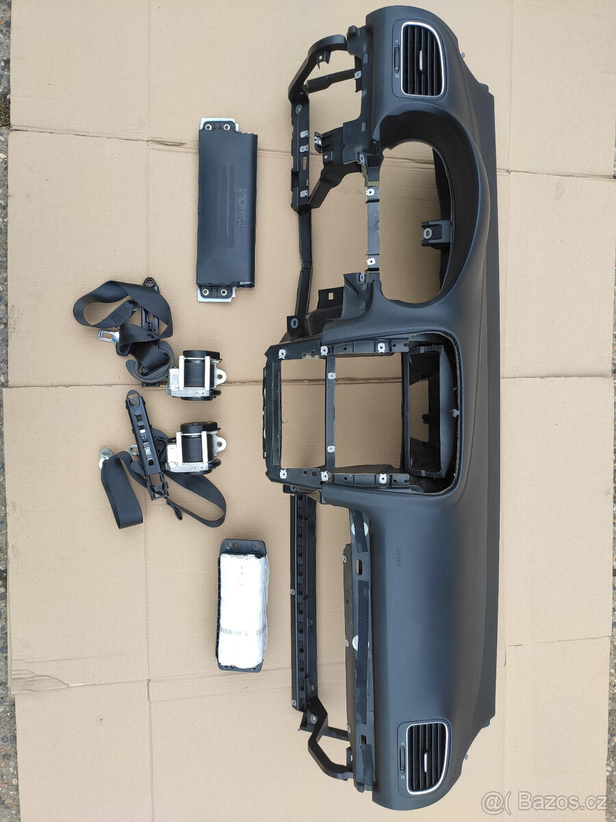 PALUBKA - AIRBAGY - PÁSY - VW GOLF 6 - 5K1