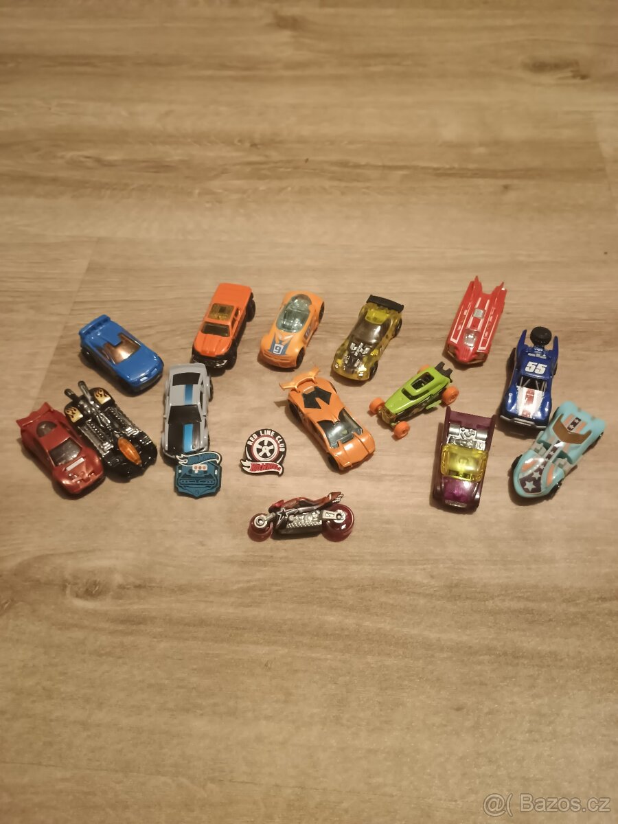 Prodám hot wheels autíčka