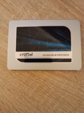 2,5” SSD disk Crucial250 GB