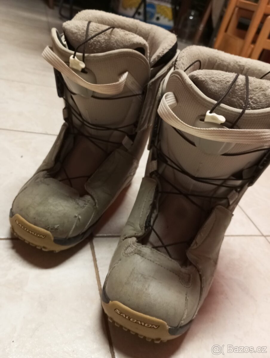 Boty na snowboard