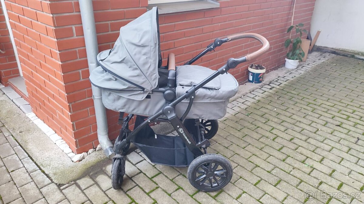 Multifunkční kočárek Kinderkraft 3 in 1 MOOV