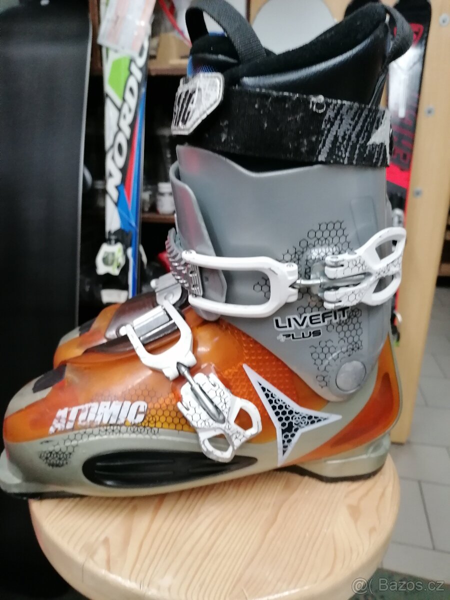 Lyžáky, přeskáče  Atomic v. 46