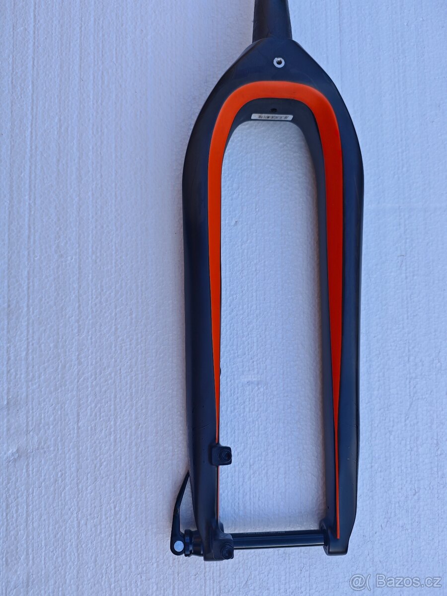 Karbonová vidlice Koga Beachracer 28