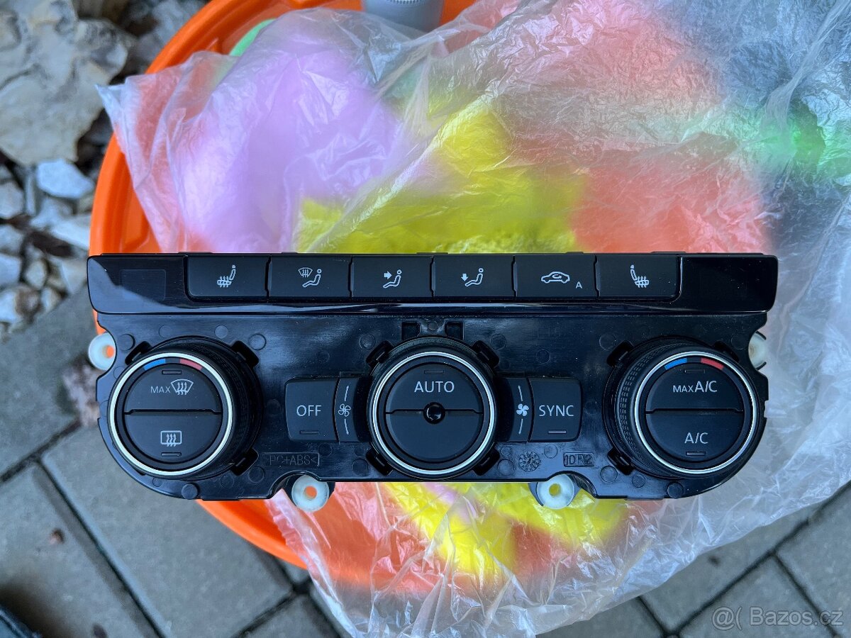 Climatronic panel klimatizace VW Tiguan 1K8907044CE