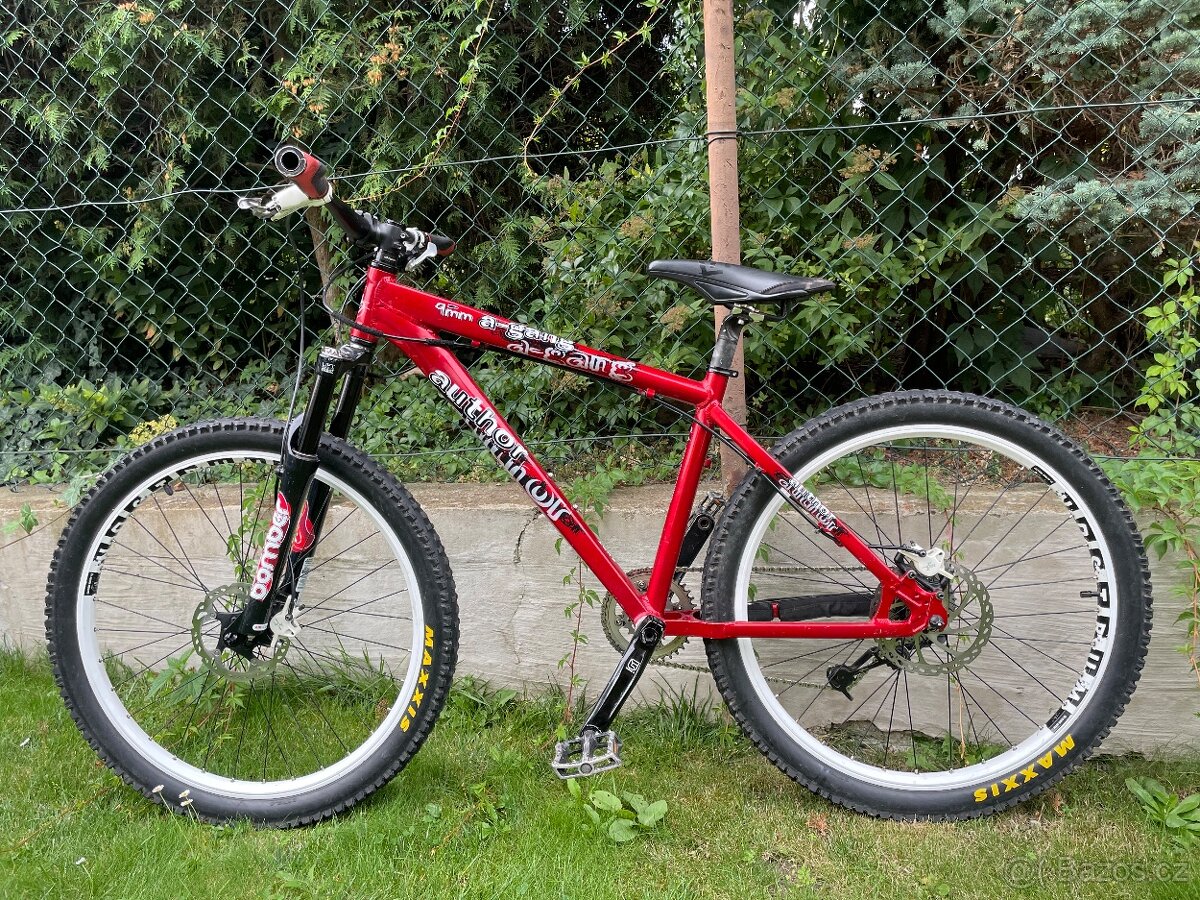 Prodám horské kolo Author