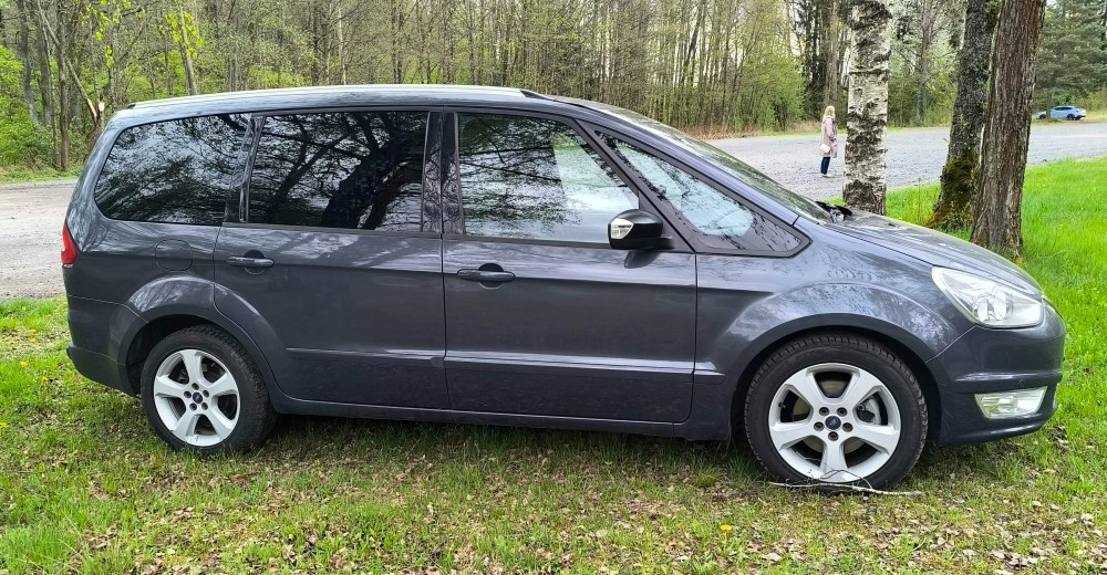 Ford Galaxy 2.0 TDCI + nové zimní pneu. r.v. 2014