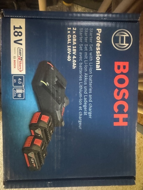 Bosch baterie + nabiječka