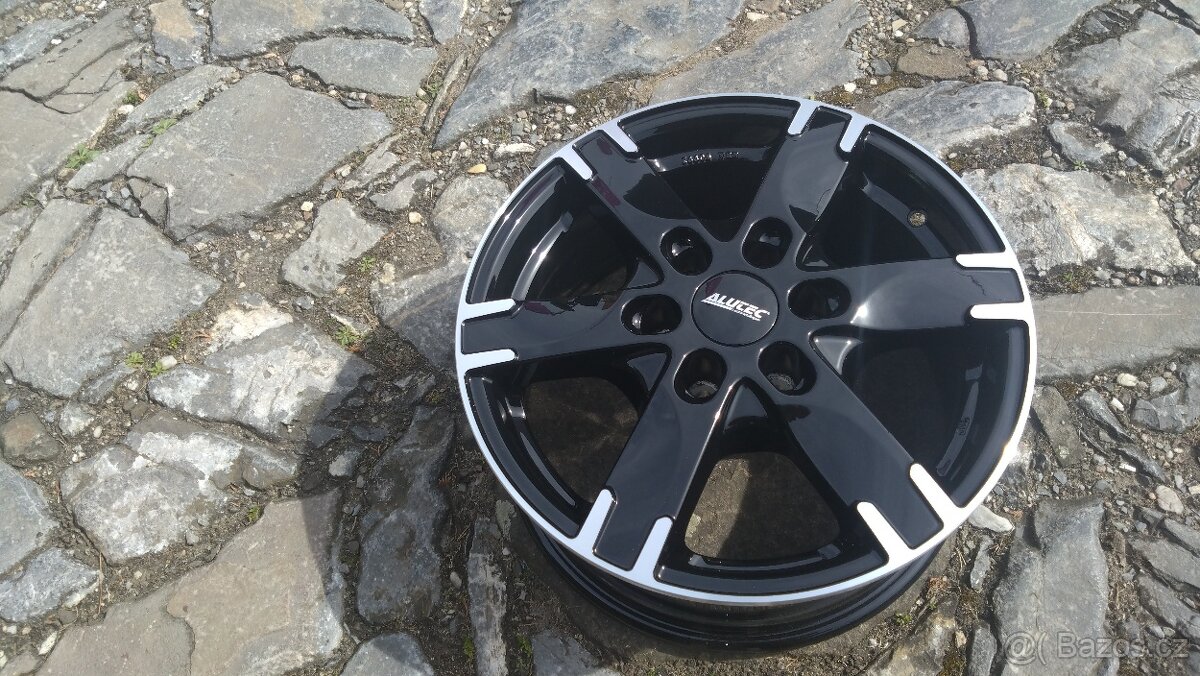 NOVÁ al kola 16 6x114,3 na NISSAN NAVARA Alaskan