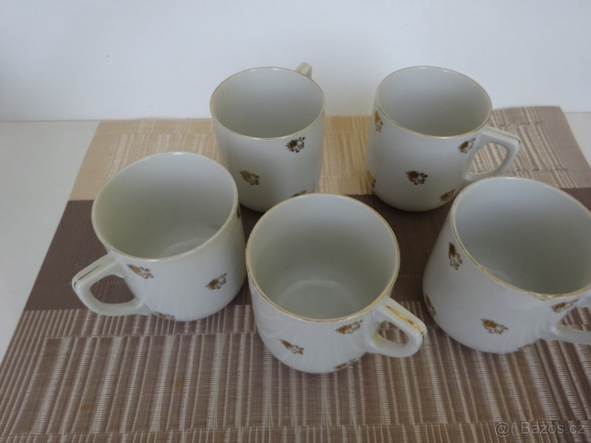 Porcelánové hrnky retro