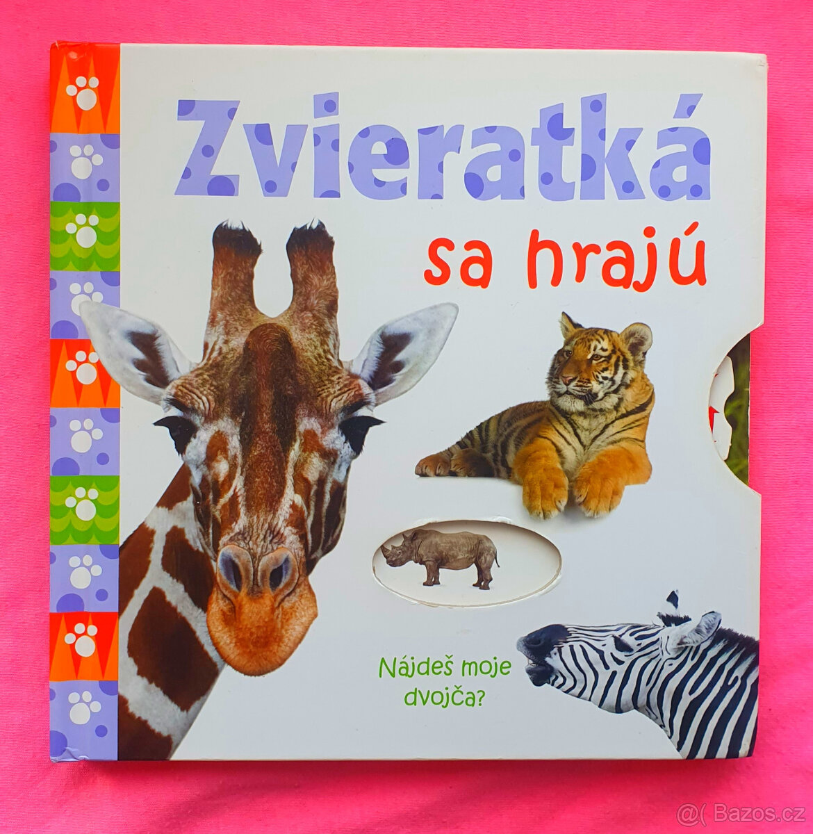 Zvířátka si hrají.